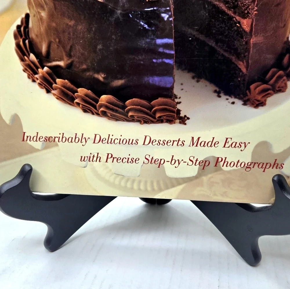The Good Housekeeping Illustrated book of Desserts. Cookbook. Hardback..